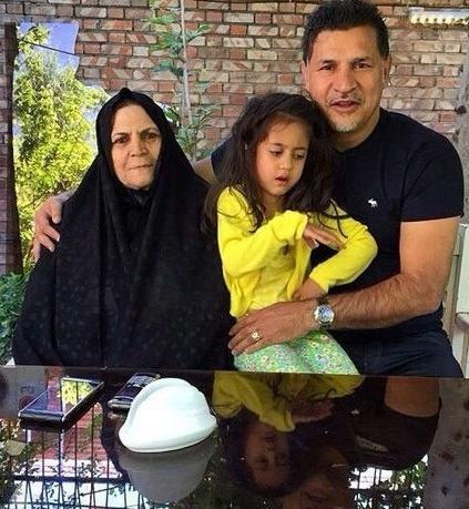 عکس نوشته علی دایی