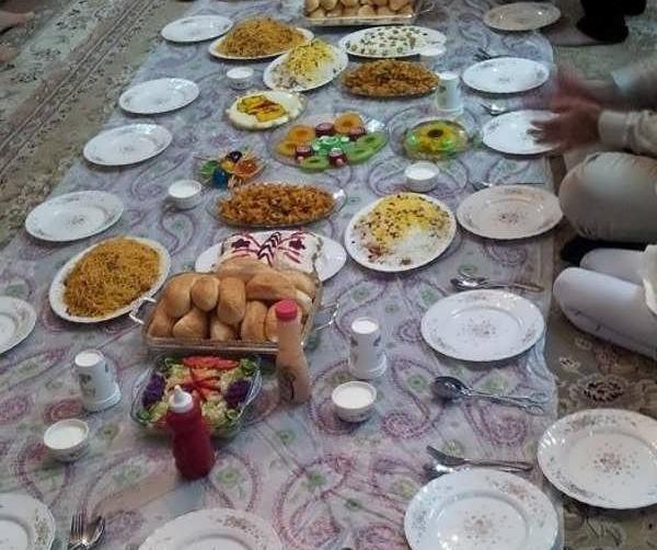 عکس غذا روی سفره