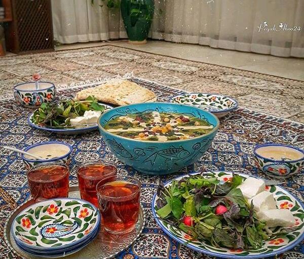عکس غذا روی سفره