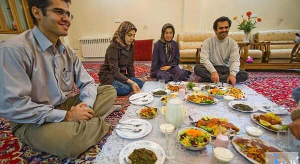 عکس غذا روی سفره