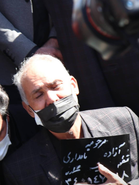 عکس آزاده نامداری و پدرش