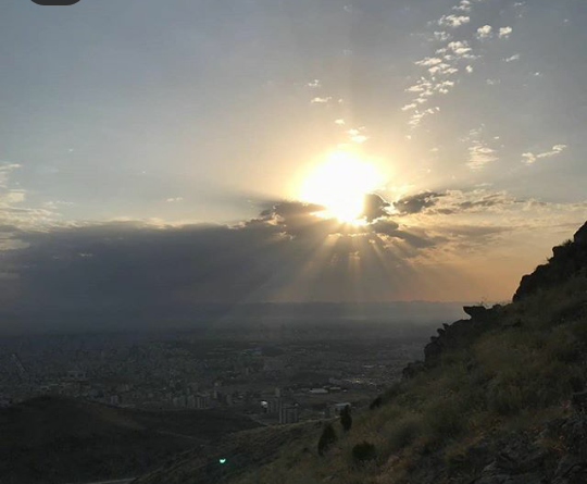 عکس طلوع خورشید امروز همدان