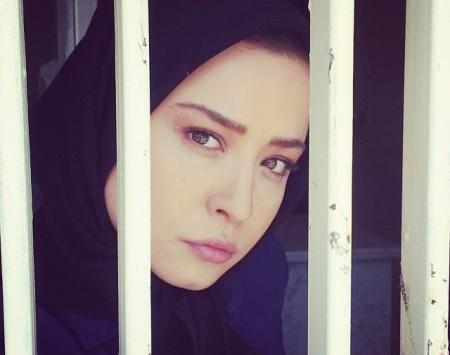 عکس پریا بی حجاب