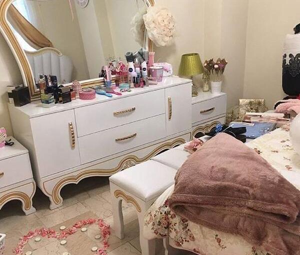 عکس ایده برای میز آرایش عروس