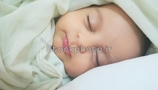 عکس نوزاد طبیعی