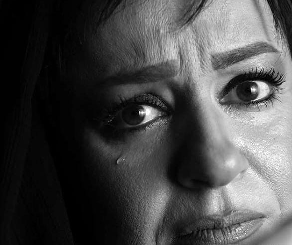 عکس چشمان گریان طبیعی