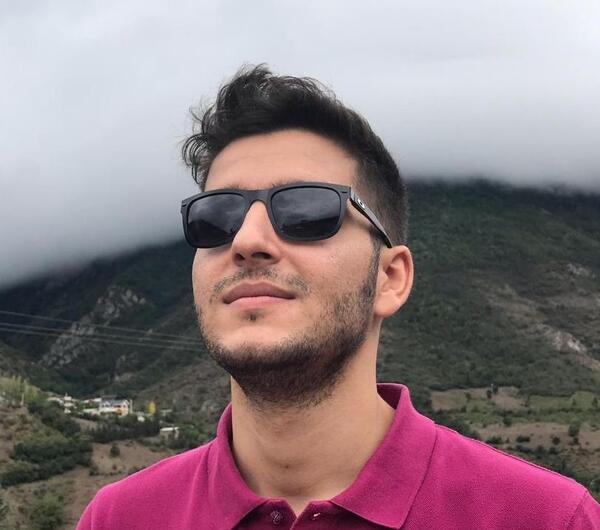 عکس پویا شریفی