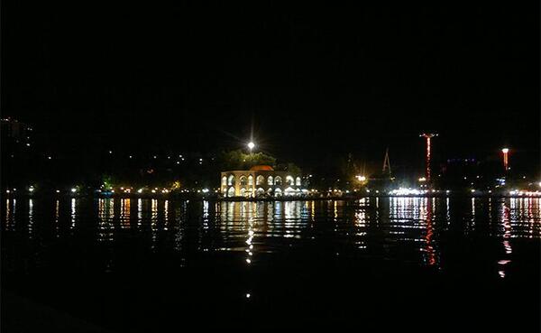 عکس شاهگلی در شب