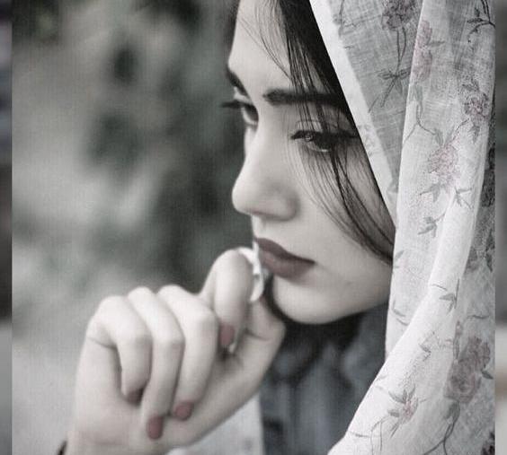 عکس غمگین دخترانه رنگی