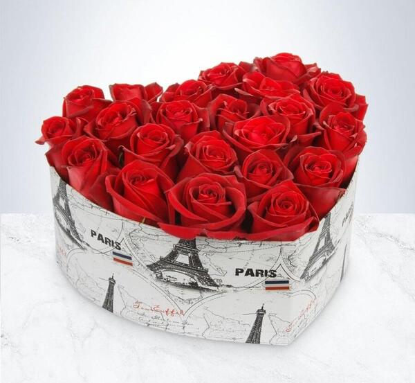 عکس گل رز جعبه ای
