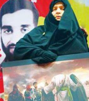 عکس گریه مادر شهید