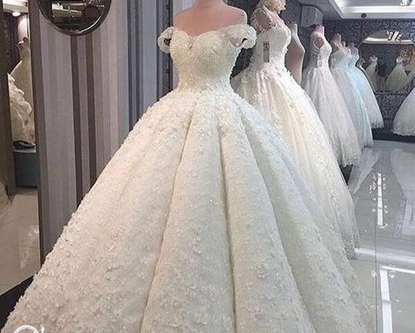 عکس لباس عروس یقه دلبری