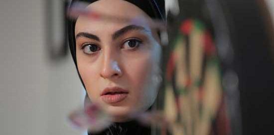 عکس پریناز در فیلم سرزده