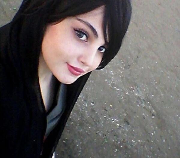 عکس ساناز صالحی بدون ارایش