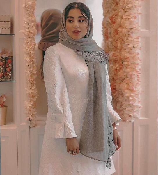 عکس هانیه پیروزرام