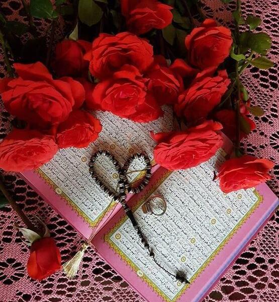 عکس قران و گل و تسبیح