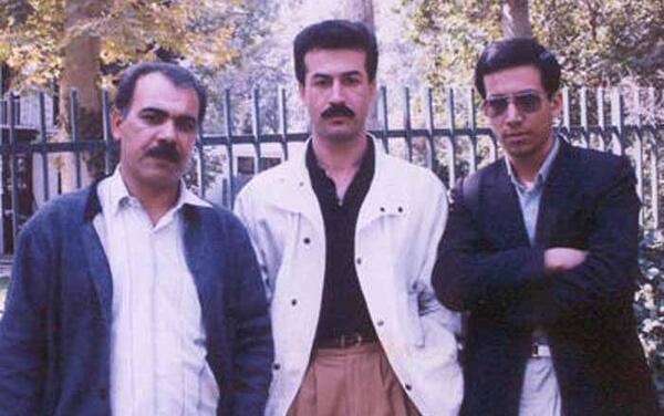 عکس دانیال حکیمی در باغ گیلاس