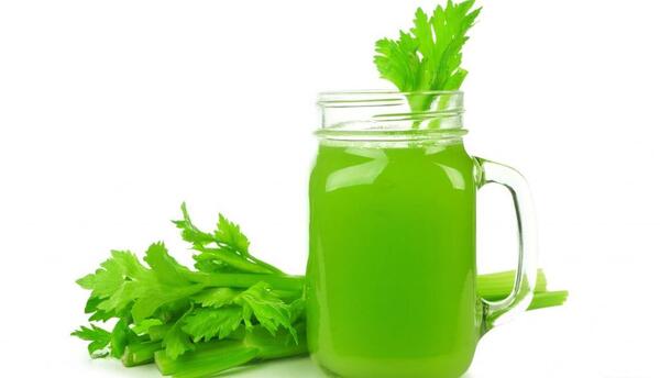 عکس لیوان اب کرفس