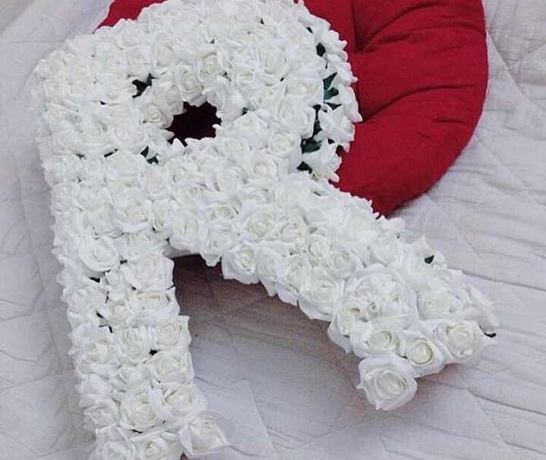 عکس عاشقانه حرف r