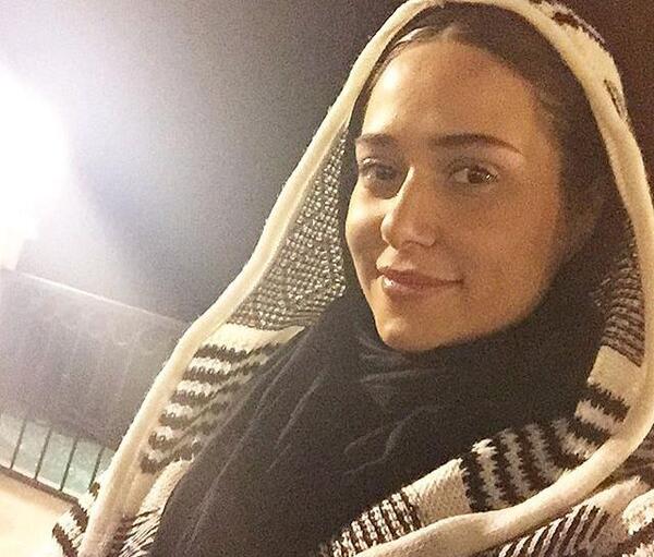عکسهای سلفی پریناز ایزدیار