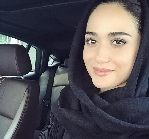 عکسهای سلفی پریناز ایزدیار
