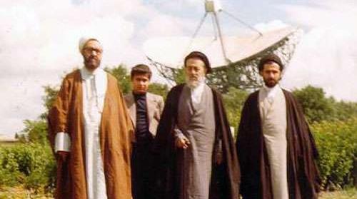 عکس قبر علامه طباطبایی