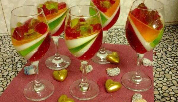 عکس ژله چند رنگ در جام