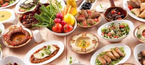 عکس غذا حاضر است