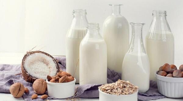 عکس شیر نوشیدنی