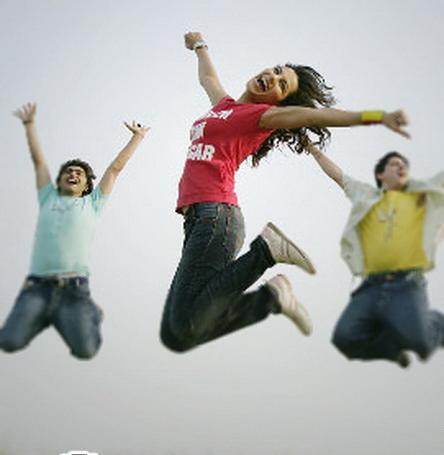 عکس چگونه شاد زندگی کنیم