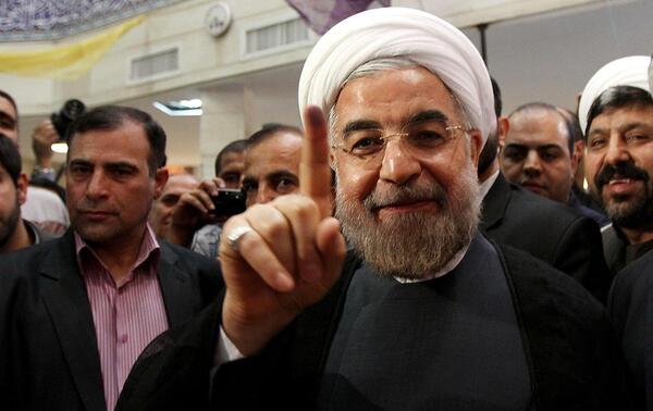 عکس گریه حسن روحانی