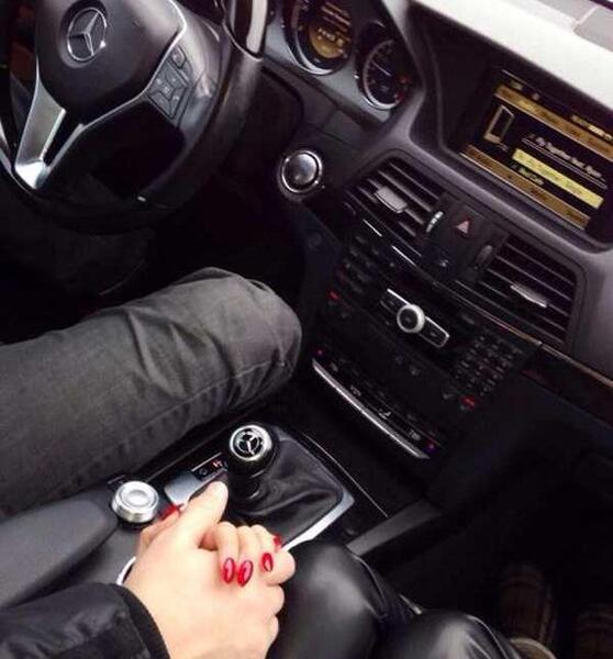 عکس عاشقانه دونفره تو ماشین