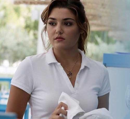 عکس کنان در فیلم مروارید سیاه