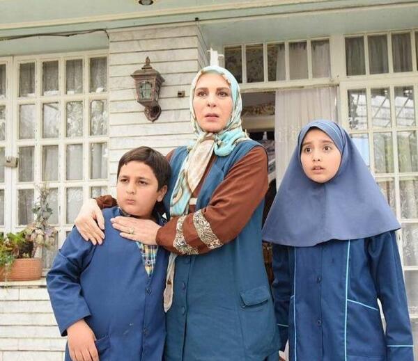 عکس پوریا در دودکش