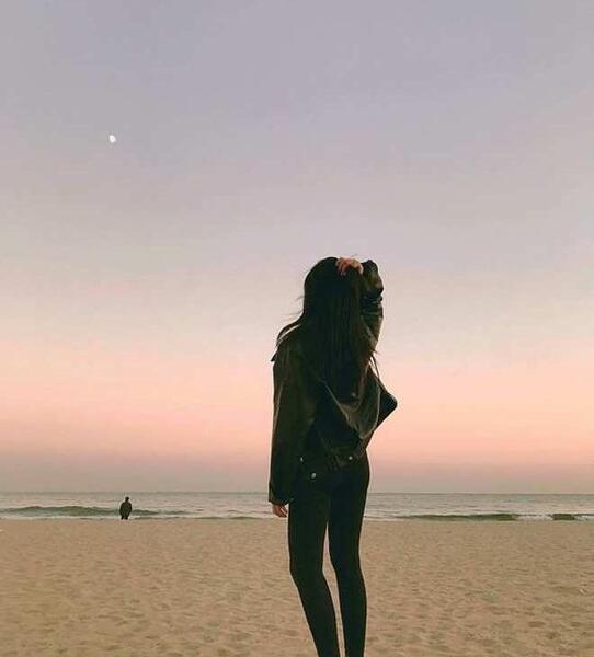 عکس فیک دخترونه کنار دریا