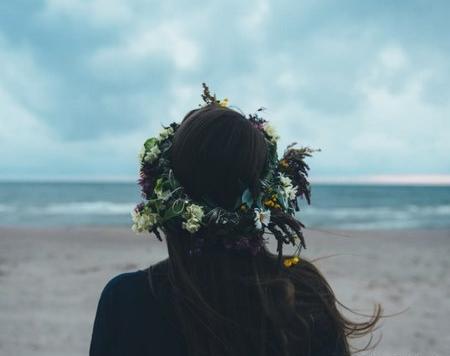 عکس فیک دخترونه کنار دریا