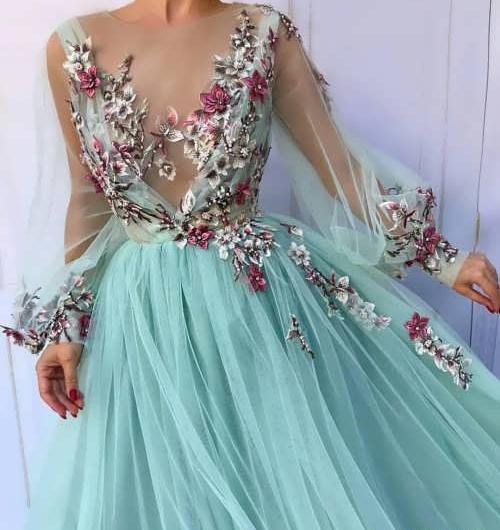عکس شکوفه روی لباس مجلسی