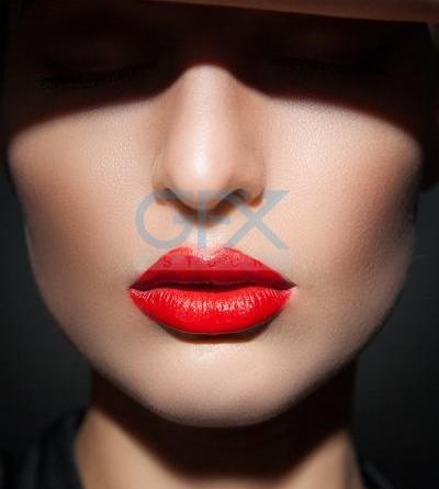 عکس پرتره قرمز