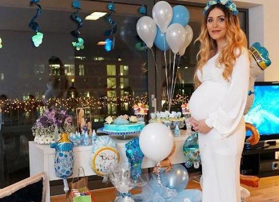 عکس بهزاد حیدری و همسرش