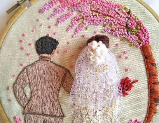 عکس ایده گلدوزی عاشقانه
