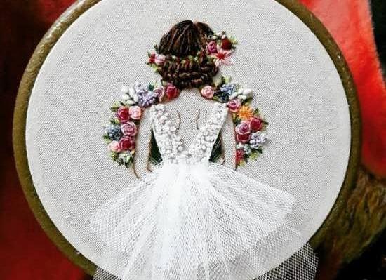 عکس ایده گلدوزی عاشقانه