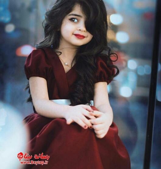 عکس ژست دخترانه عکاسی
