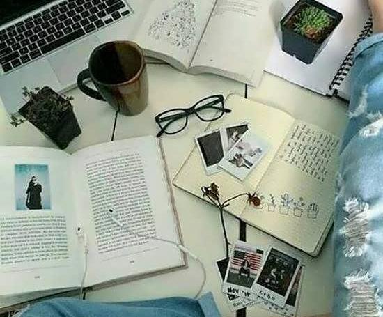 عکس کتاب و دفتر