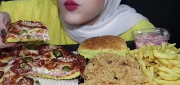 عکس سوگند فود و خواهرش
