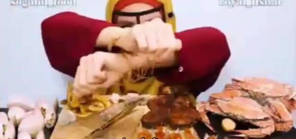 عکس سوگند فود و خواهرش