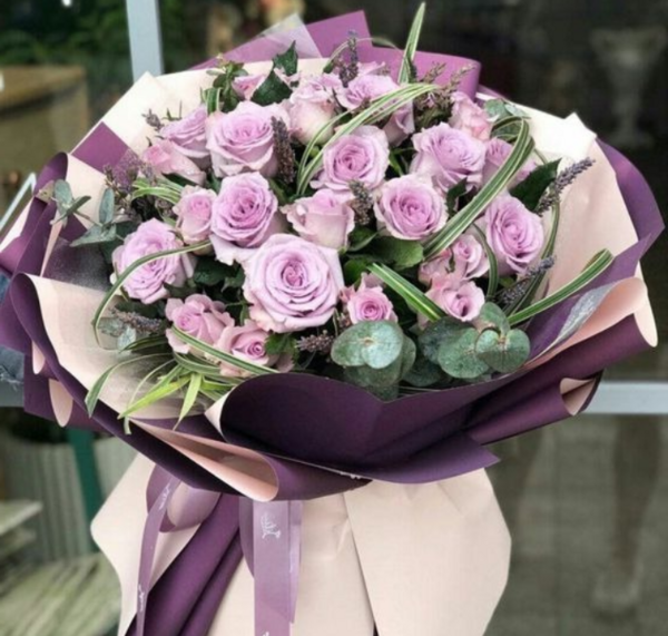 عکس دسته گل یاسی رنگ
