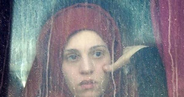عکس پرتره دختر جوان