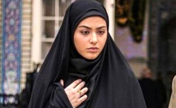 عکس ریحانه پارسا در ایران
