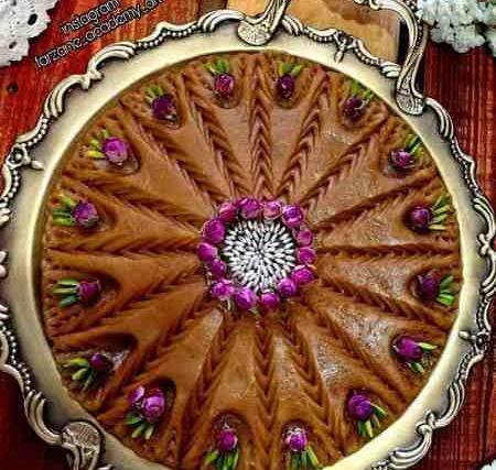 عکس تزیین حلوا با گل محمدی