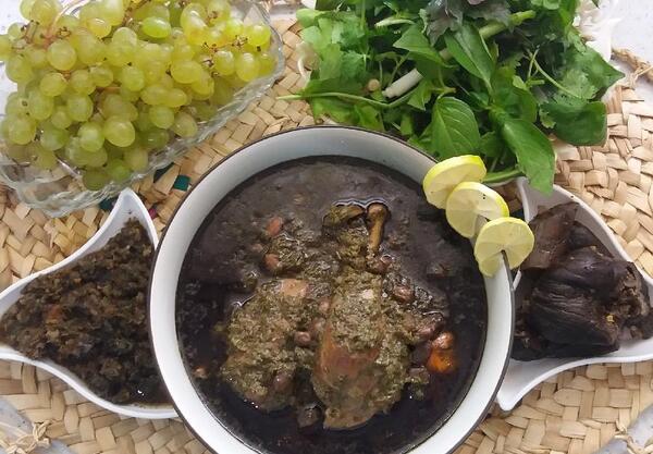 عکس کنسرو قورمه سبزی